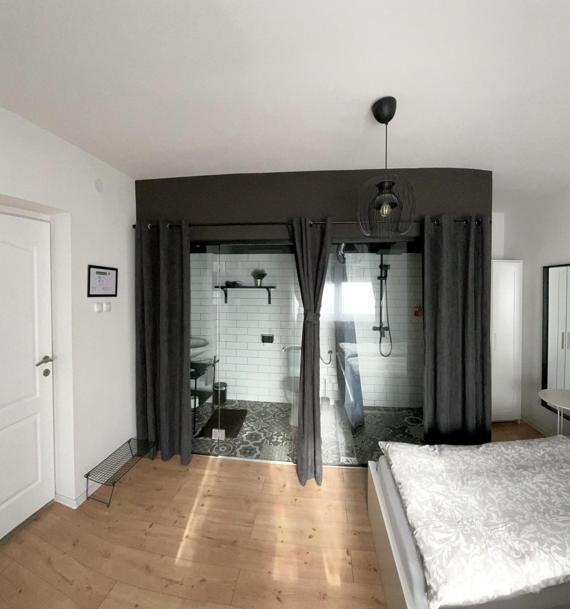 4 Stars Rooms Near Airport Scitarjevo Exterior photo